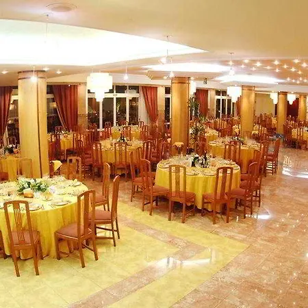 蓝色公园公寓酒店 4*