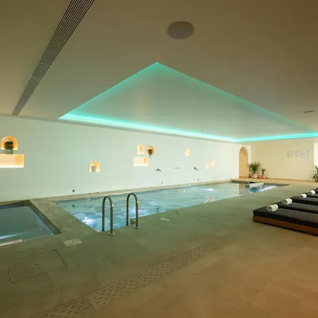 Blau Parc 4*