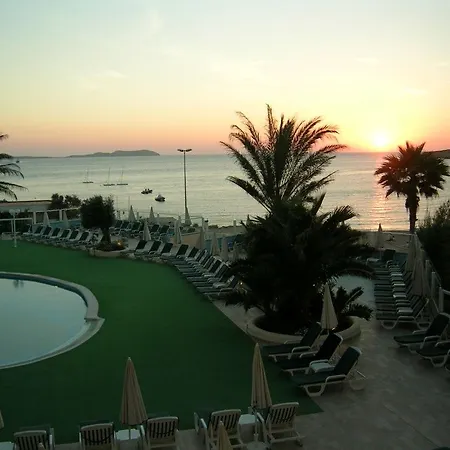Blau Parc 4*
